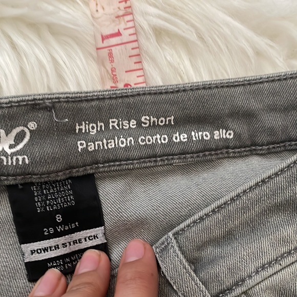 Mossimo Gray Shorts - Picture 6 of 6